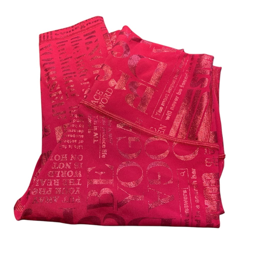 Lululemon Wunder Under Hi Rise 28” Manifesto Foil Size 4 Red leggings